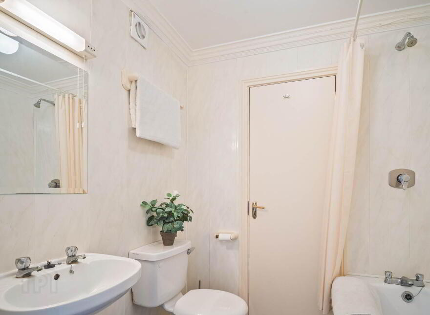 9 Bayview Court, Galway City, H91V9V0