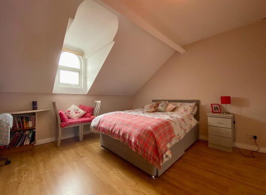 14 Stranmillis Gardens, Belfast, BT9 5AS
