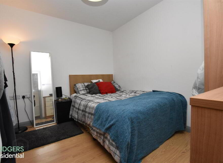 Apt 2, 104 Eglantine Avenue, Belfast, BT9 6EU