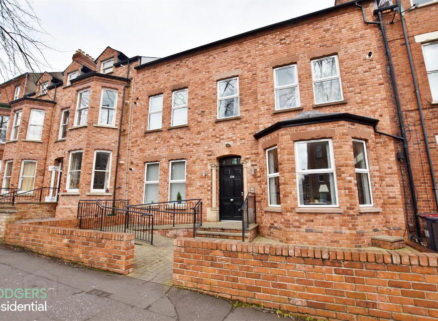 Apt 2, 104 Eglantine Avenue, Belfast, BT9 6EU