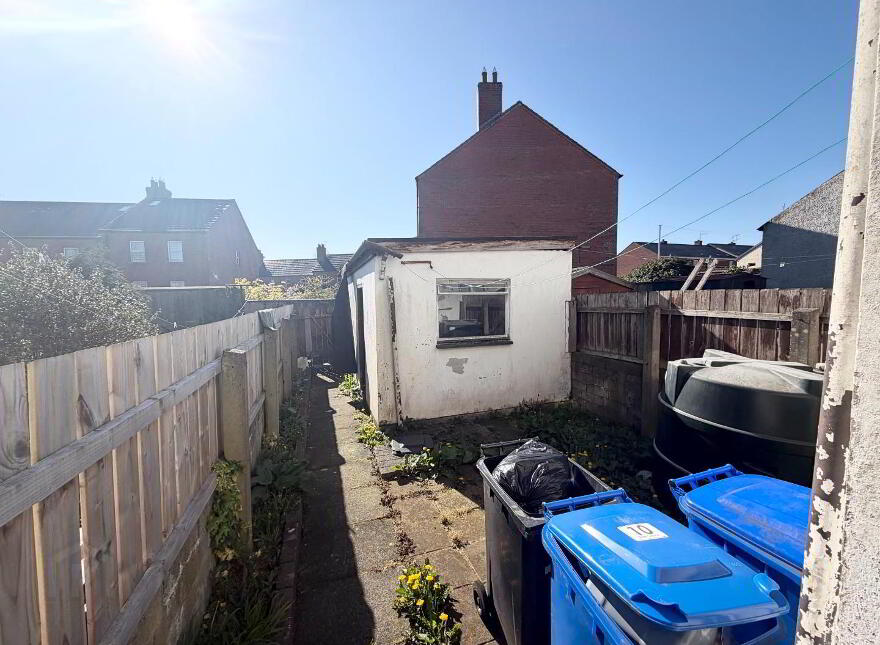 10 Eden Terrece, Rosemount, Derry / Londonderry, BT48 0DH