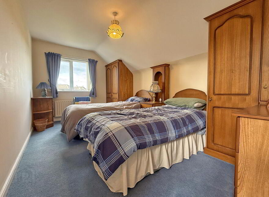 18 Magheramenagh Gardens, Portrush, BT56 8SU