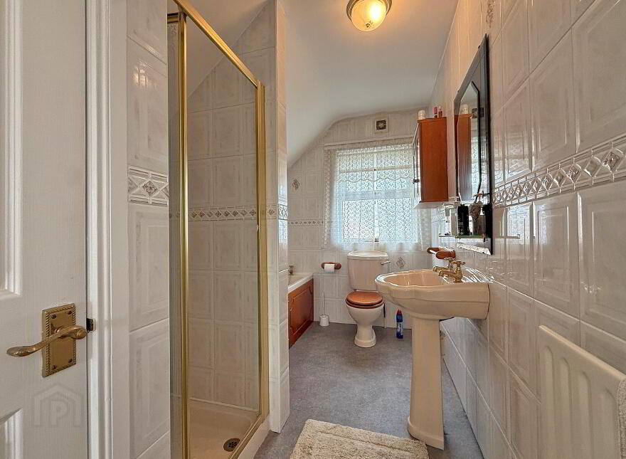 18 Magheramenagh Gardens, Portrush, BT56 8SU