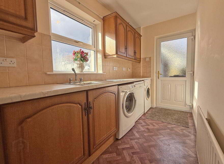 18 Magheramenagh Gardens, Portrush, BT56 8SU