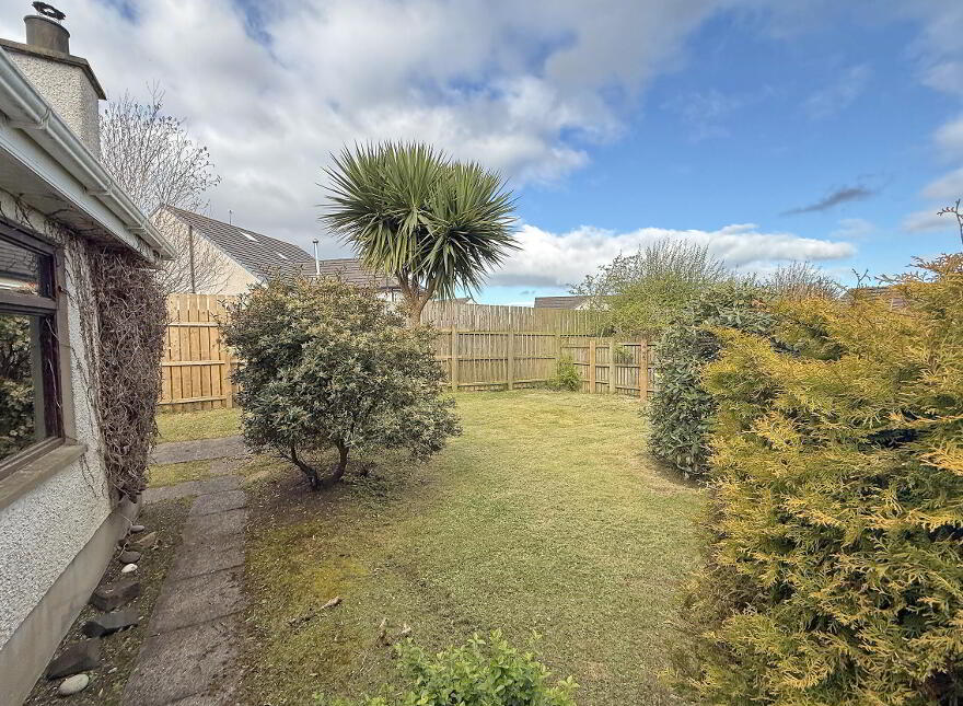 18 Magheramenagh Gardens, Portrush, BT56 8SU