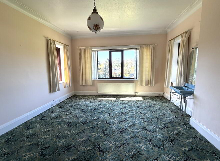 14 Tullyglass Park, Ballymena, BT42 1HH