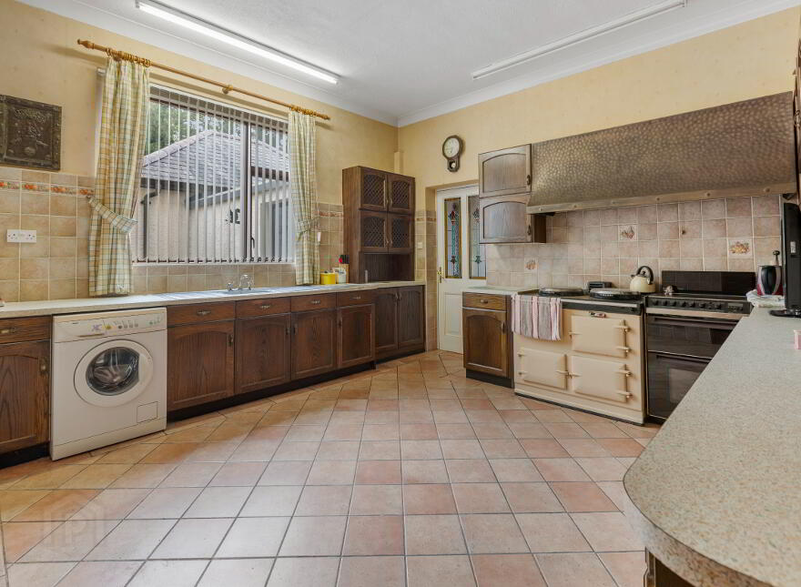 14 Tullyglass Park, Ballymena, BT42 1HH