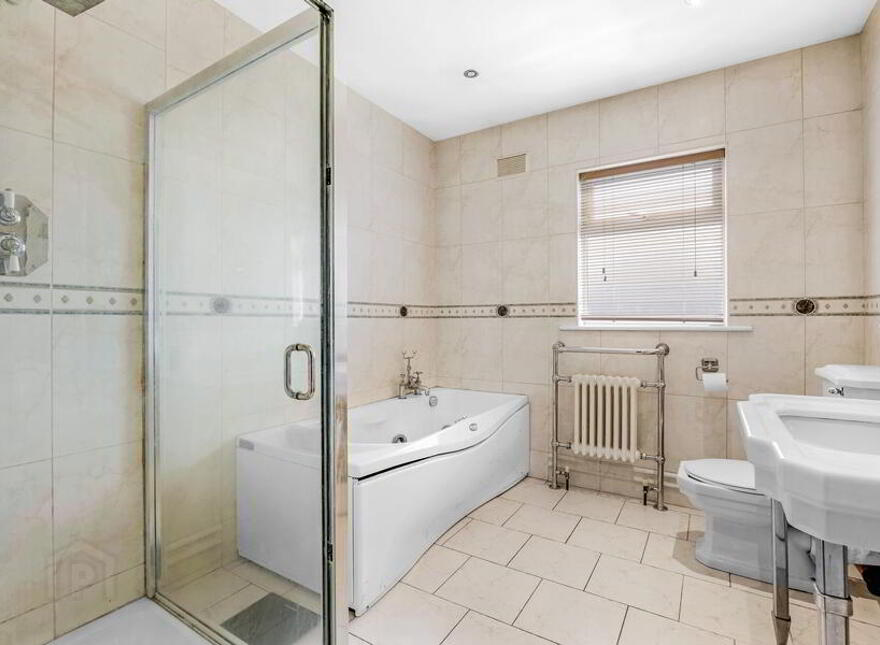 10 Jamestown Park, Ratoath, A85D983
