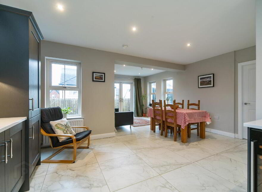 135 Black Quarter Meadow, Carryduff, Belfast, BT8 8GF