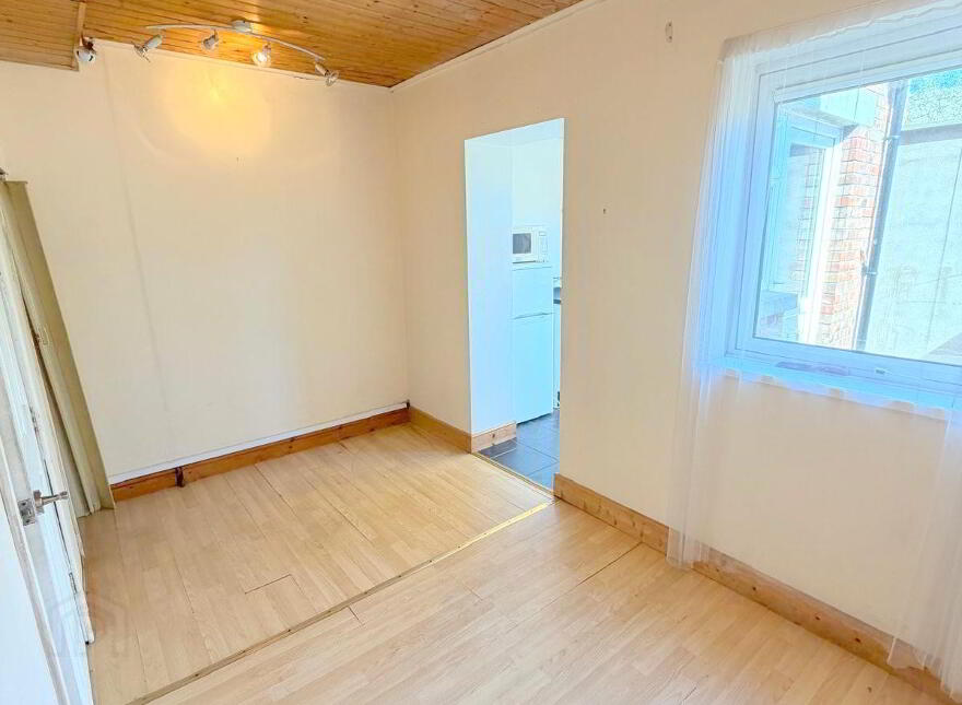 45 York Park, Belfast, BT15 3QU
