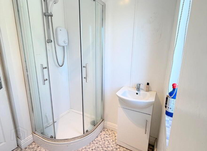 45 York Park, Belfast, BT15 3QU