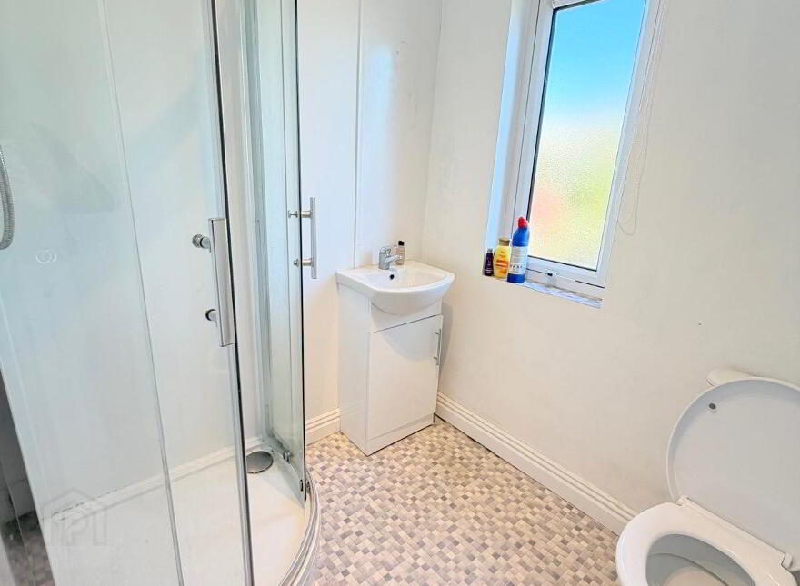 45 York Park, Belfast, BT15 3QU