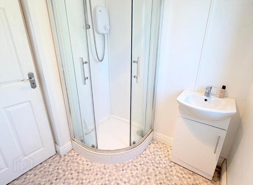 45 York Park, Belfast, BT15 3QU