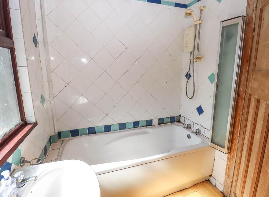 6 Ballyregan Road, Dundonald, Belfast, BT16 1HY