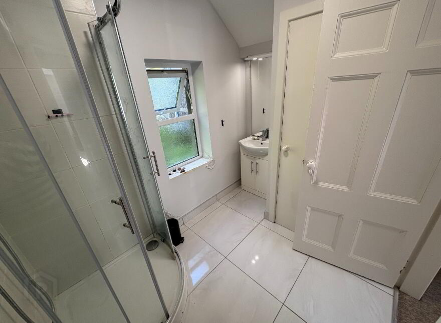 97B Shore Road, Greenisland, Carrickfergus, BT38 8TZ