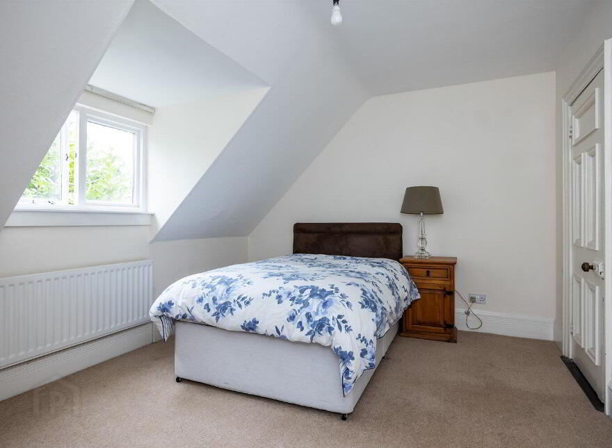 66 Myrtlefield Park, Belfast, BT9 6NG