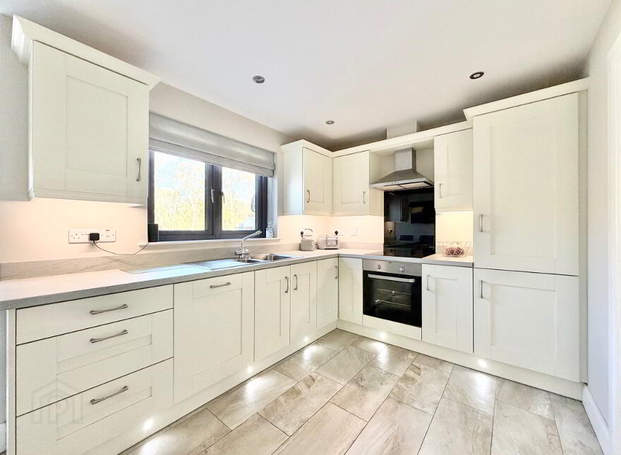 32 Highfield Drive, Omagh, BT79 7WN