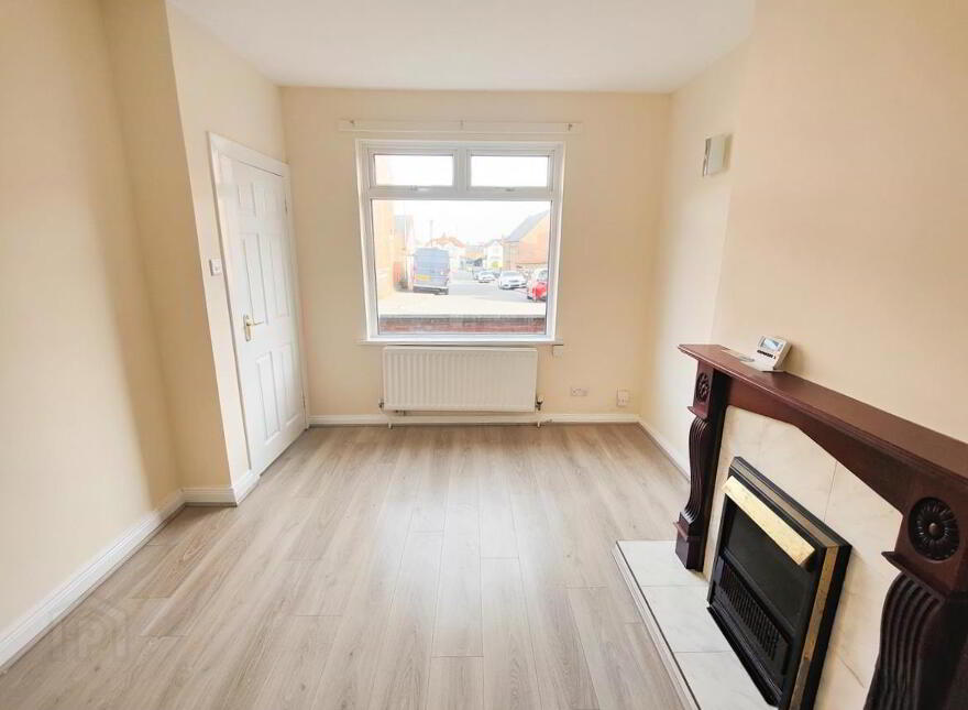 12 Glenside Parade, Belfast, BT14 8AH