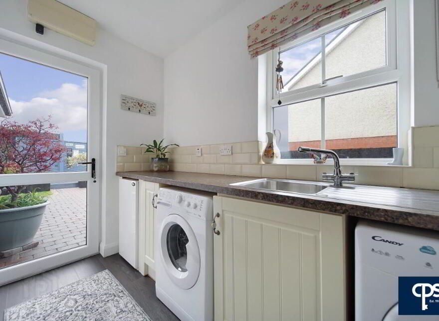 6 Loughview Close, Omagh, BT79 7FY