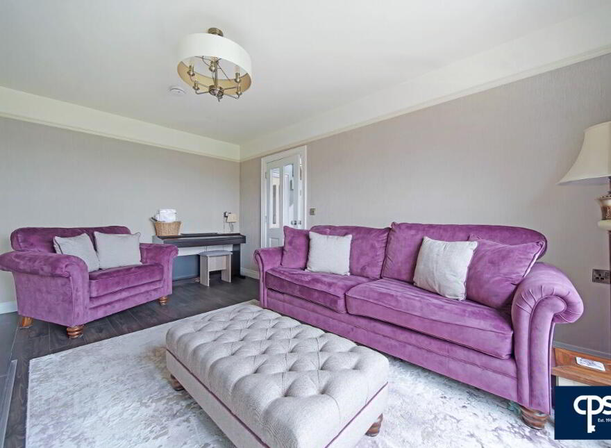 6 Loughview Close, Omagh, BT79 7FY