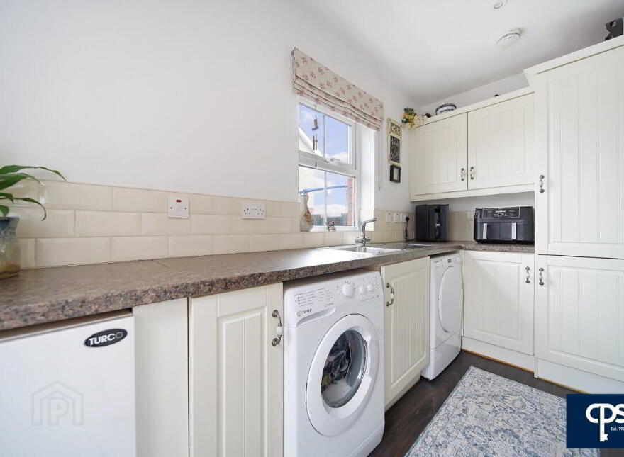 6 Loughview Close, Omagh, BT79 7FY