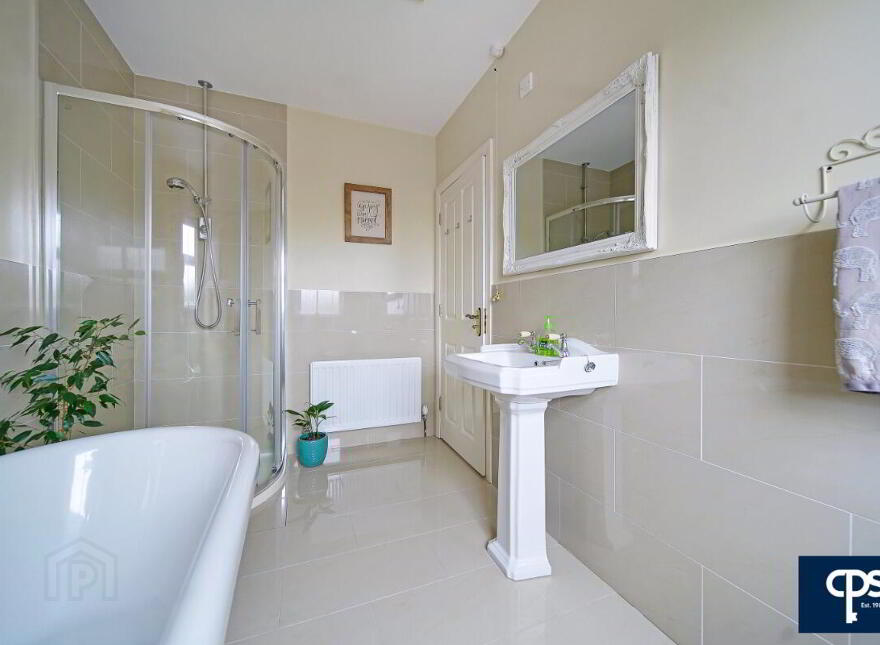 6 Loughview Close, Omagh, BT79 7FY