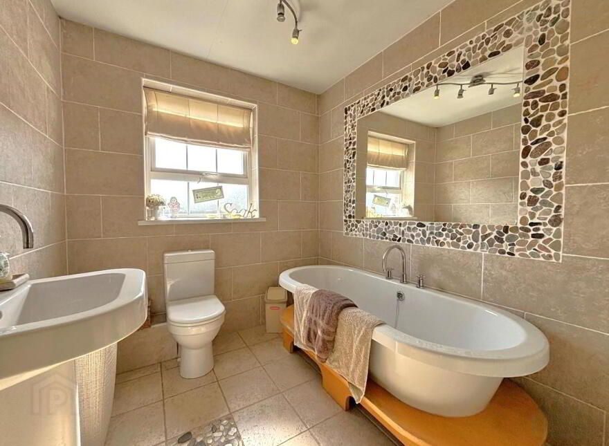 2 Loughview Green, Belfast, BT14 8QH