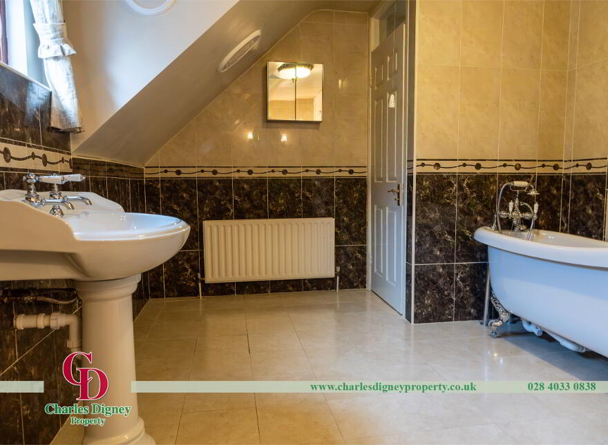 71 Dublin Road, Newry, BT35 8DD