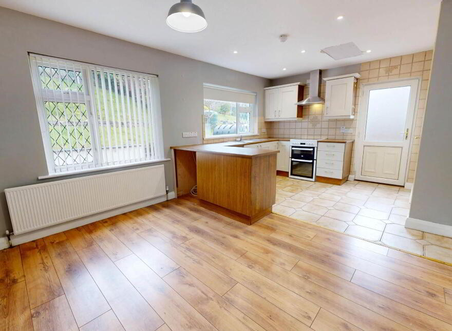 15 Chanterhill Park, Enniskillen, BT74 4BG