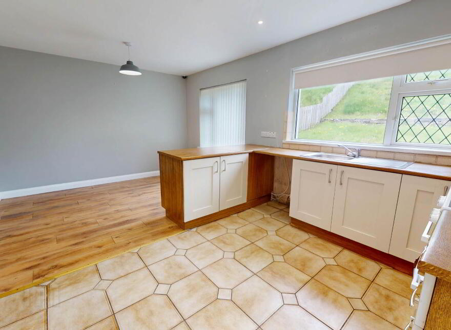 15 Chanterhill Park, Enniskillen, BT74 4BG