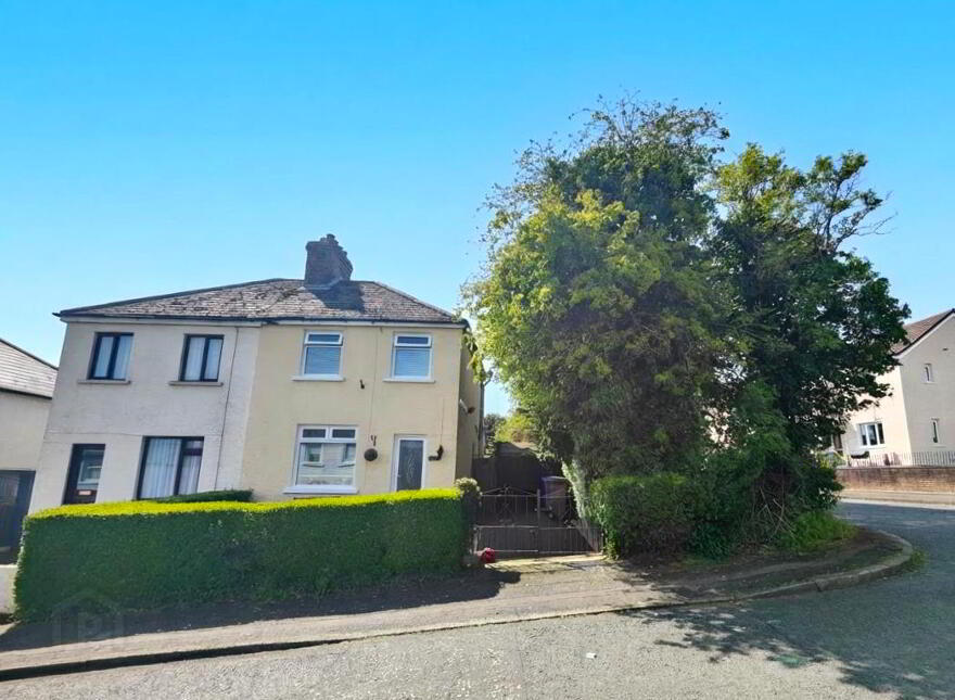 44 Silverstream Gardens, Belfast, BT14 8GS
