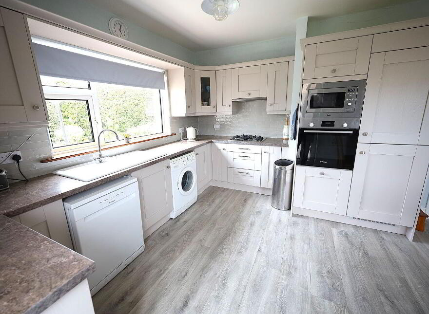 15 Hillcrest, Kilmoney Road Upper, Carrigaline, P43YY66