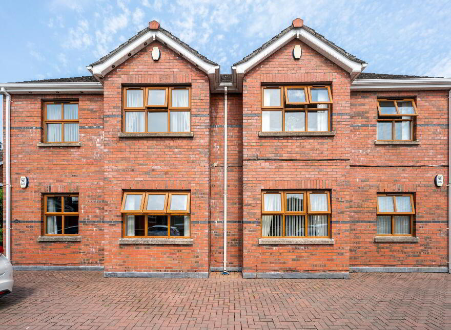 18 Rath Mor, Belfast, BT11 9GE