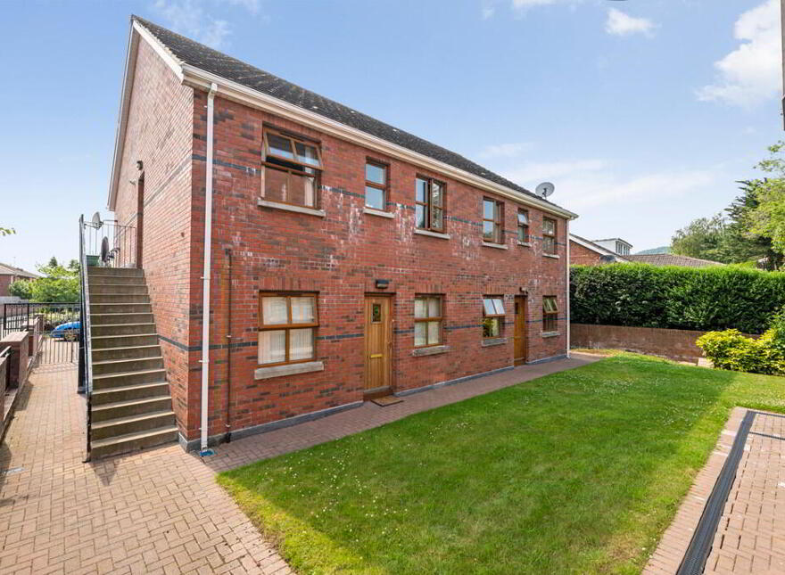 18 Rath Mor, Belfast, BT11 9GE