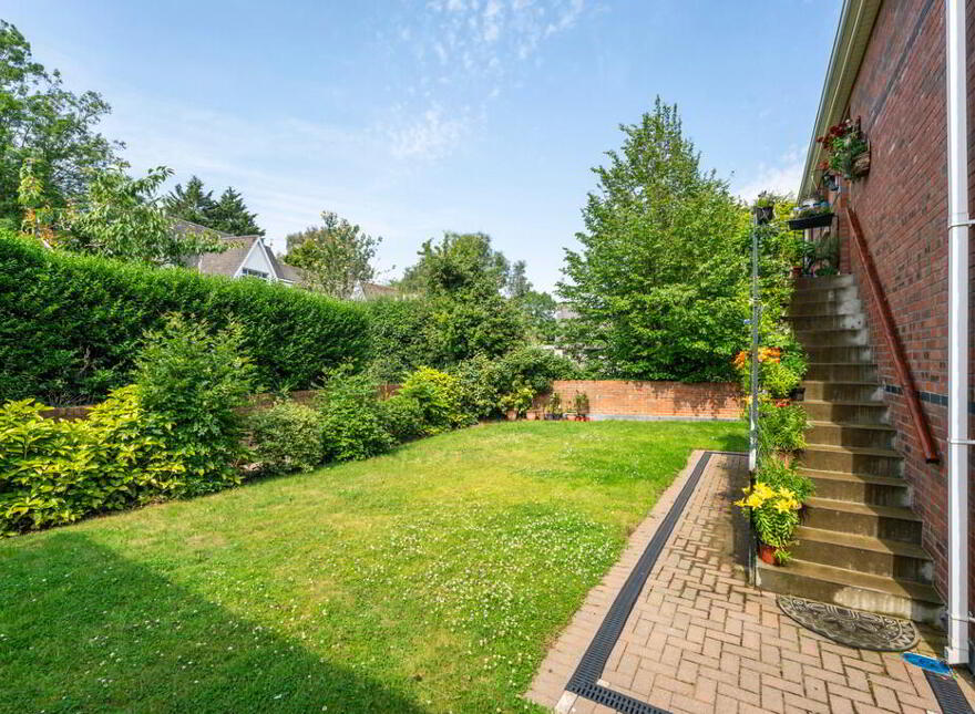 18 Rath Mor, Belfast, BT11 9GE