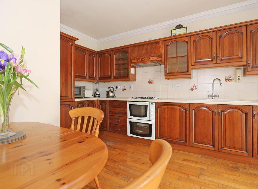 3 Saint James Court, Ennis Road, V940H28