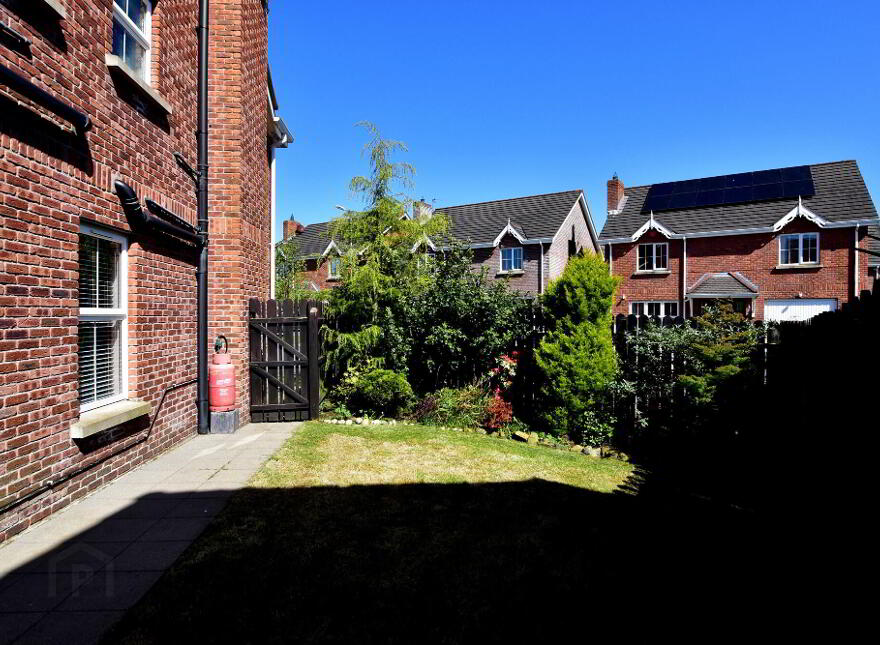 31 Wellington Park Avenue, Maghaberry, BT67 0UG