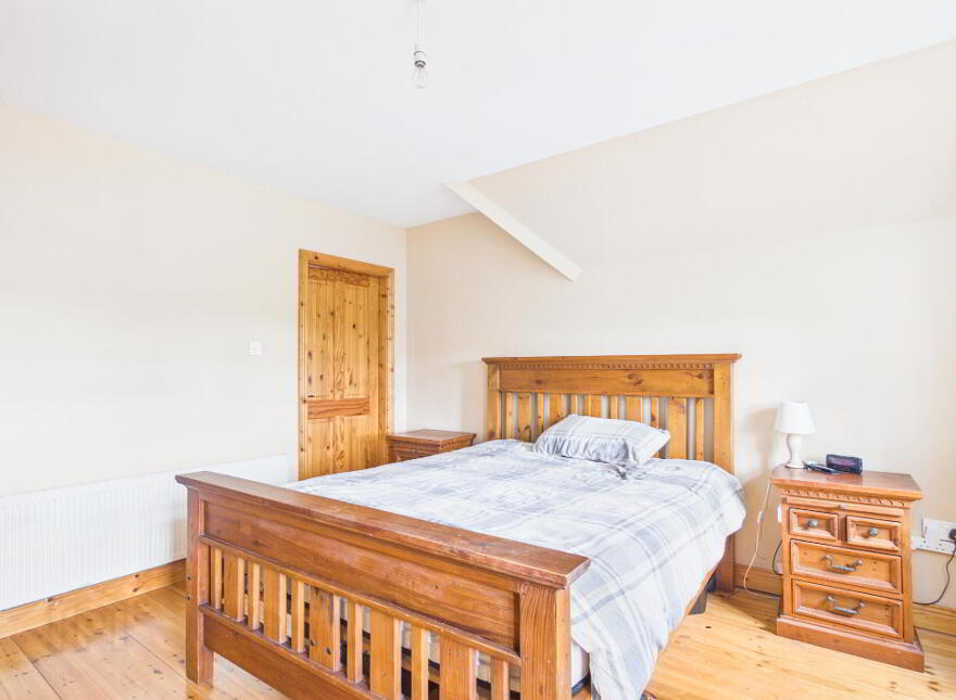 Newtown, Littleton, E41R2N2