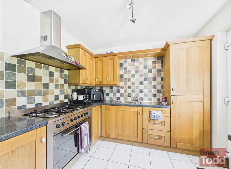 Parkmount Gardens, Larne, BT40 1QN