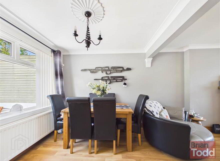 Parkmount Gardens, Larne, BT40 1QN