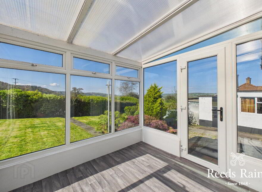 7 Raw Brae Road, Whitehead, Carrickfergus, BT38 9TE