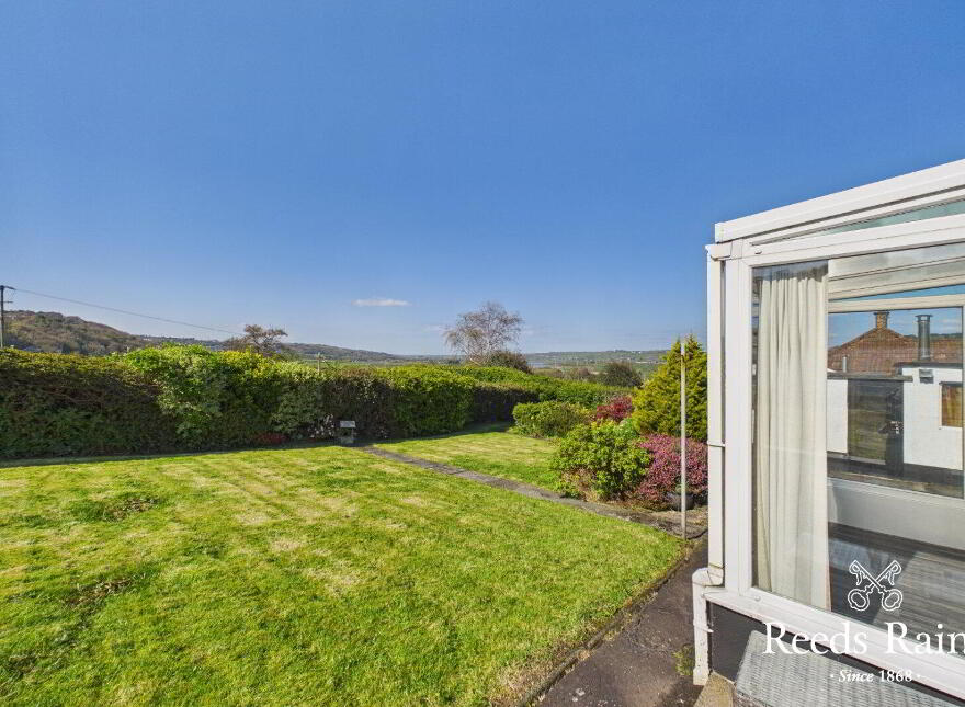 7 Raw Brae Road, Whitehead, Carrickfergus, BT38 9TE
