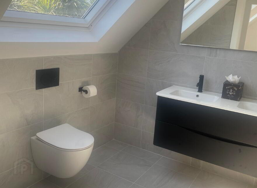 2 Manse Road, Kilkeel, BT34 4BN