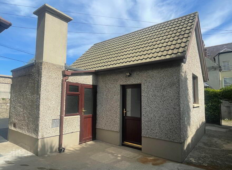 2 Manse Road, Kilkeel, BT34 4BN