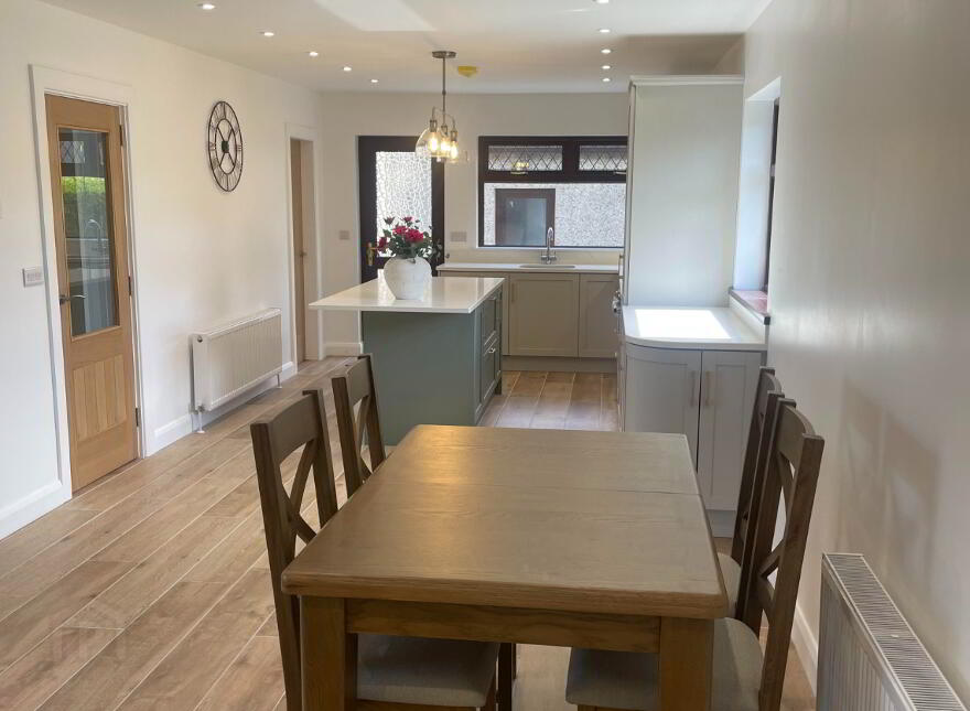 2 Manse Road, Kilkeel, BT34 4BN
