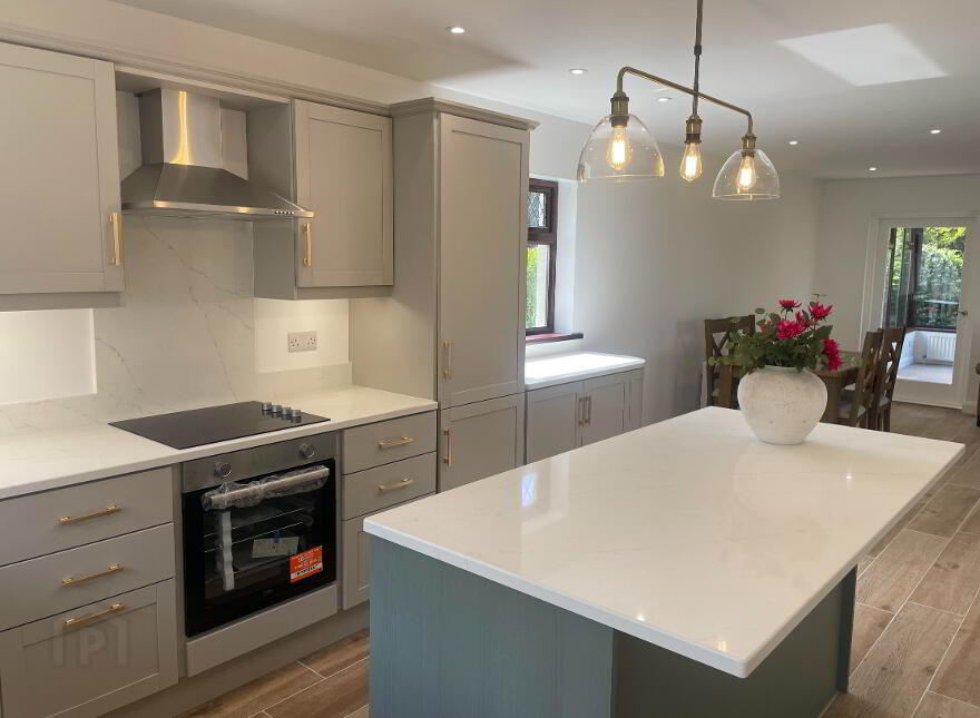 2 Manse Road, Kilkeel, BT34 4BN