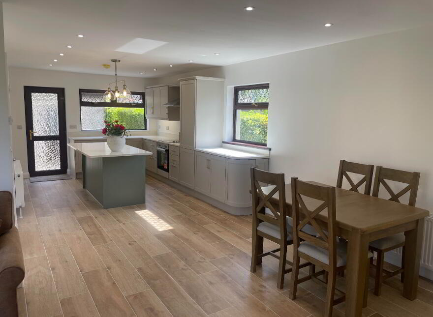 2 Manse Road, Kilkeel, BT34 4BN