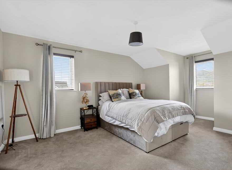 54 Lawnbrook Avenue, Belfast, BT13 2QB