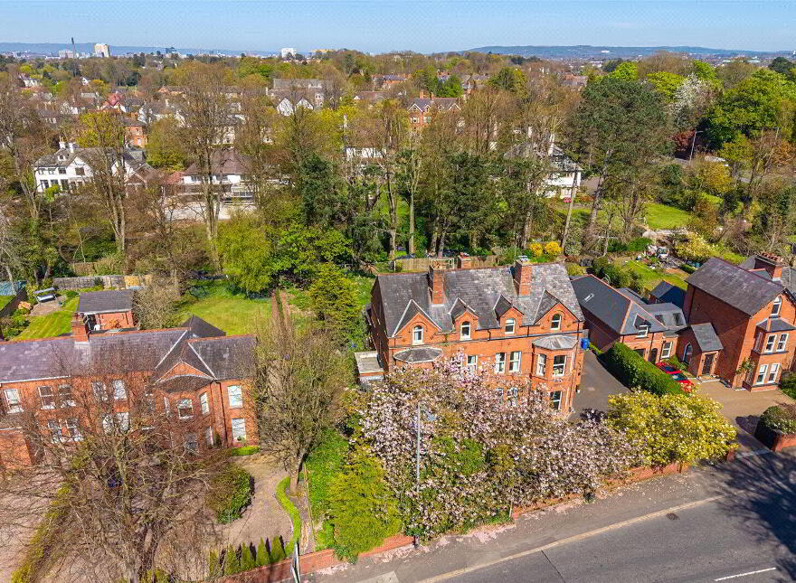 114 Balmoral Avenue, Belfast, BT9 6NZ