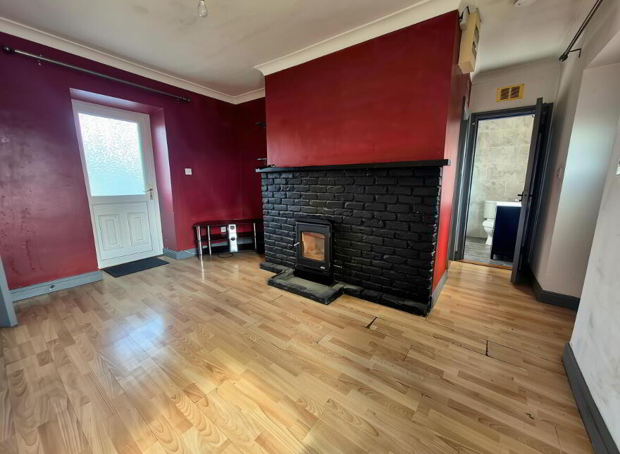 Grove House, Lisbrock, Kiltoom, Athlone, N37P6X5